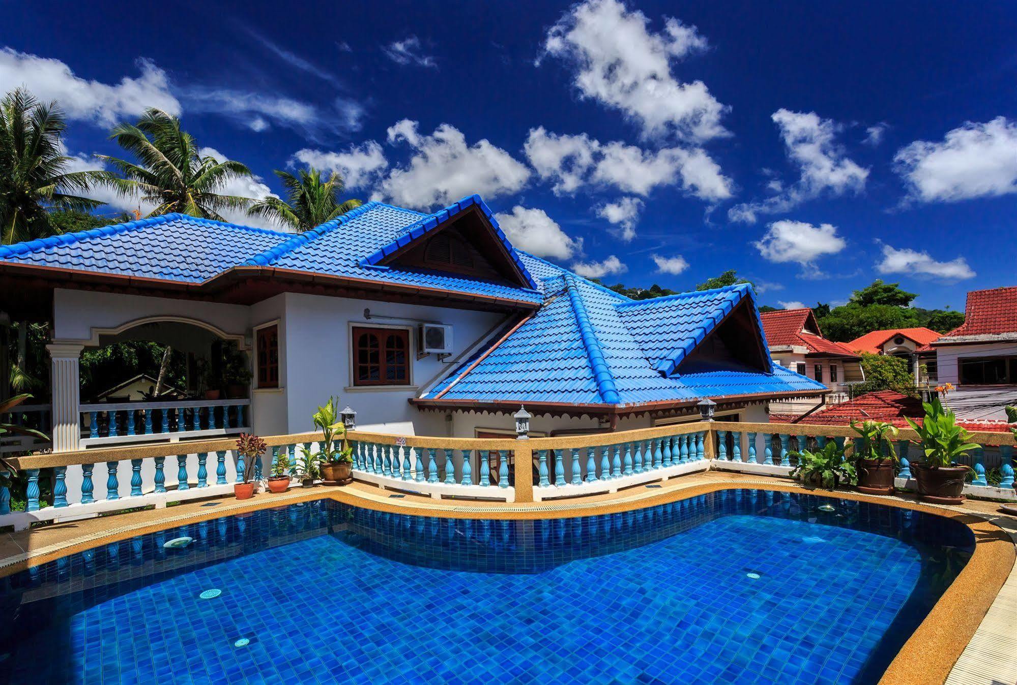 Eriksson Guesthouse Patong Exteriör bild